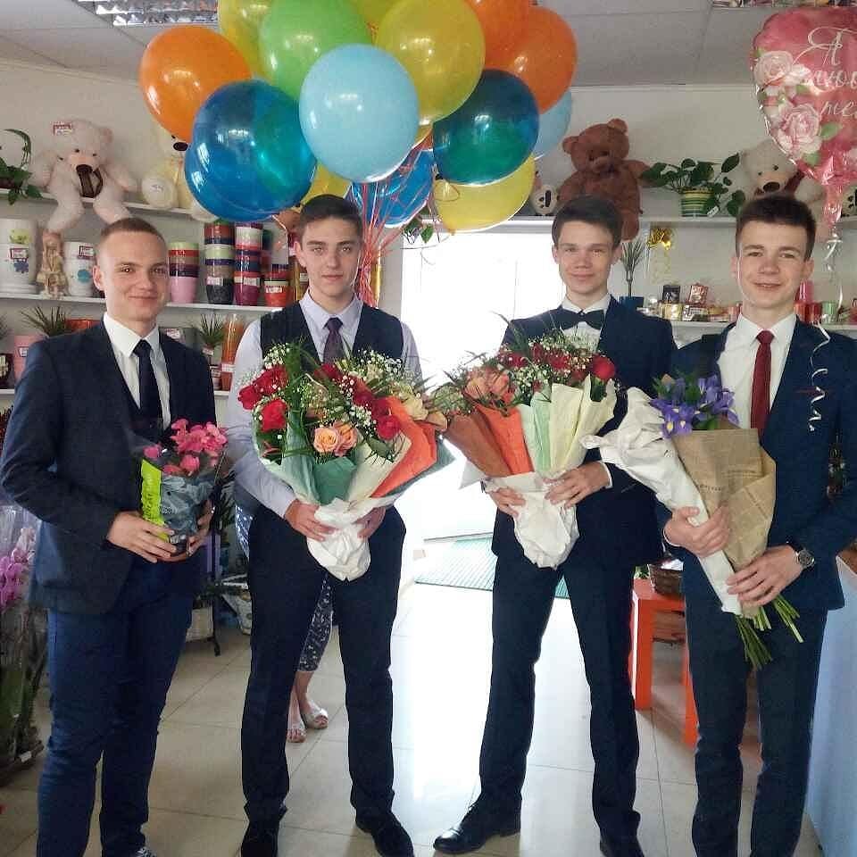 Купить цветы на выпускной в Минске