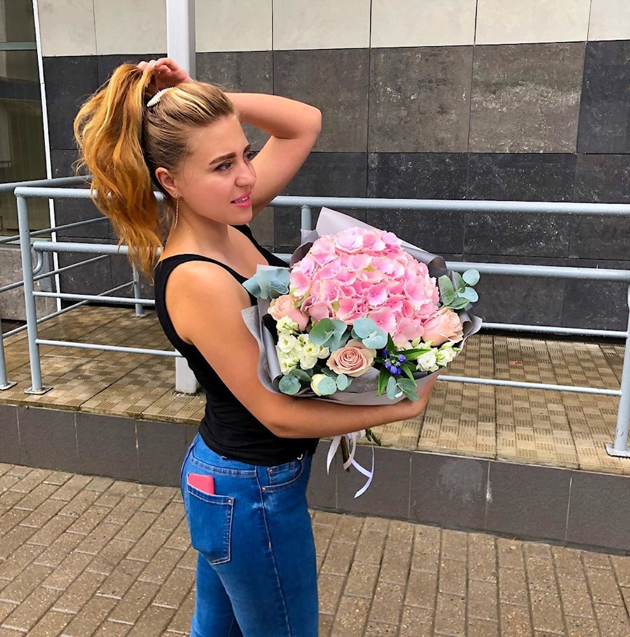 Букет "Розовая Гортензия и Роза
