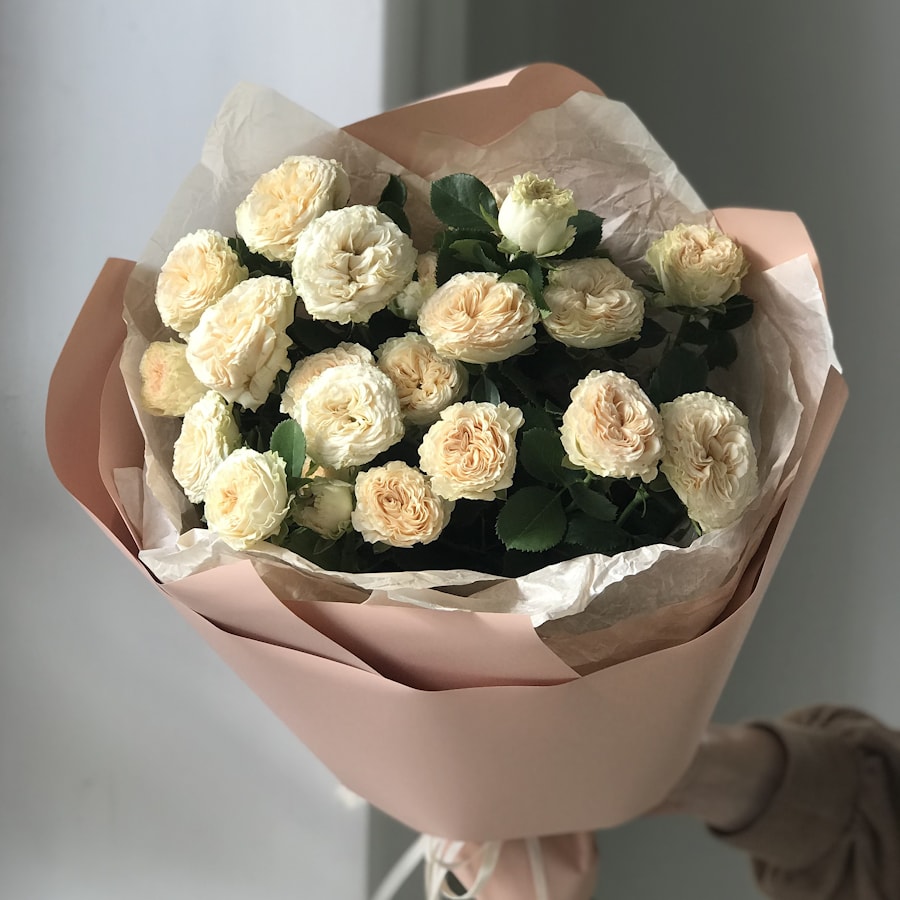 5 кустовых пионовидных розы Summer