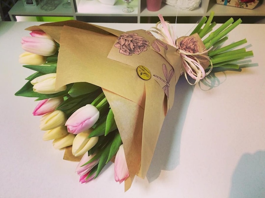 Букет "Ассорти" из 19 штук