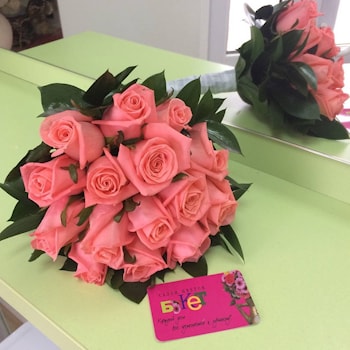 Свадебный букет невесты из роз "Абрикосовые розы"   