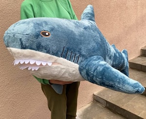 Мягкая игрушка акула M