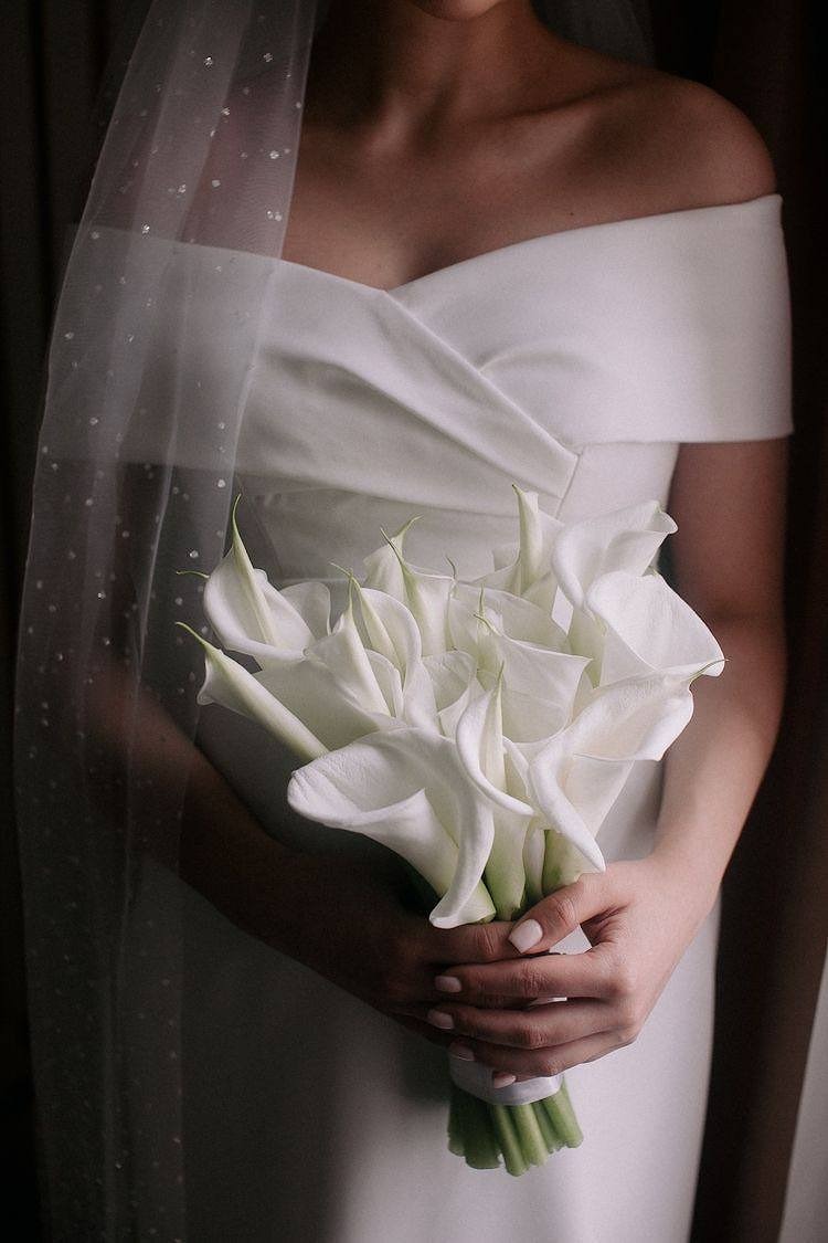 Свадебный букет "15 белых калл "Leady White"